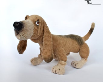 Basset hound dog figure of breed crochet toy amigurumi