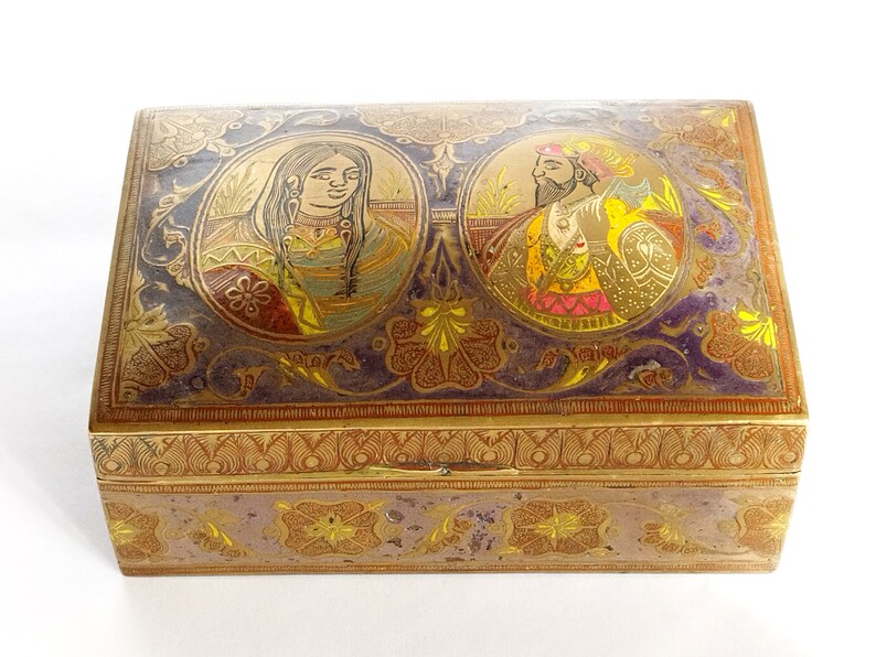 Very Rare Antique Rare Brass Trinket Box Home Decor, Heavy Brass Engraved Tobacco Box, Collectible Brass Keepsake, Cigarette Box India 30s image 9