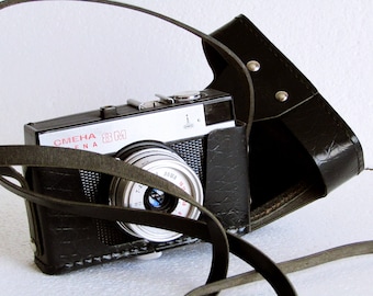 Vintage Soviet Era Compact Camera SMENA 8M Lomography Lomo 35mm, Retro Black Plastic Camera with original case Smena 8M - made in USSR 70s