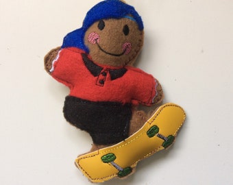 Skateboarding gifts boyfriend, skater boy birthday gift for son, skateboard ornament for car, gingerbread man, Christmas tree decorations.