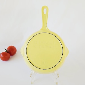 1950s Elysees Yellow Le Creuset Small Skillet Enameled Cast Iron Egg Pan #16 Vintage Enamelware Mid Century French Cookware Small Fry Pan