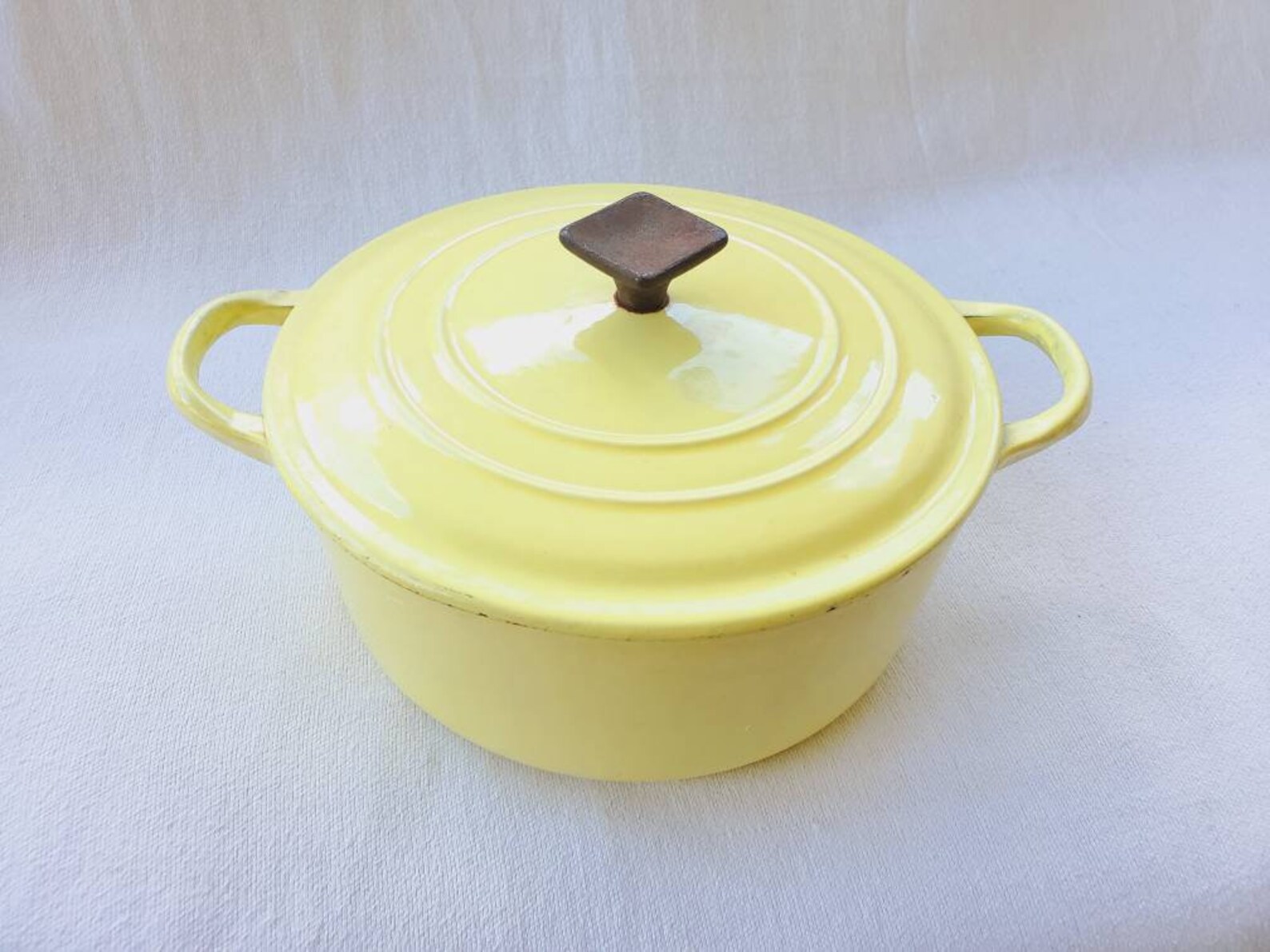 Elysees Yellow Le Creuset Dutch Oven Round 2.5 Qts Size C Etsy