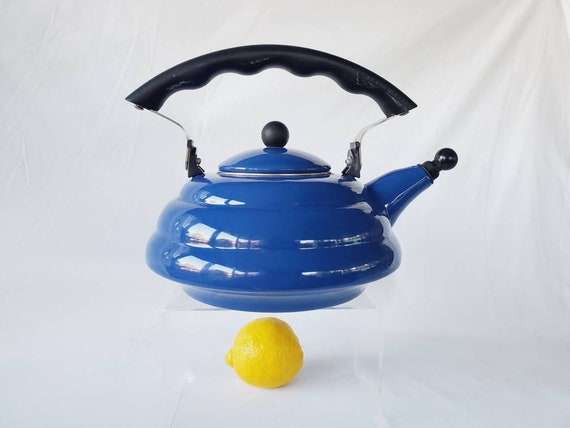 Rare Le Creuset Cumulus Beehive Blue Tea Kettle 2.1 Quarts 2 Liters Whistling Enameled Tea Pot Vintage French Kitchen Ware Discontinued Etsy