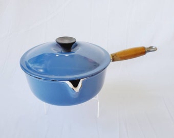 Enameled Cast Iron 2 Quart Sauce Pan with Lid - Blue