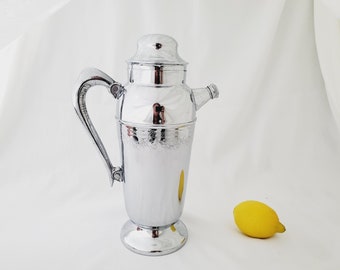 Shiny XXL Chrome Cocktail Shaker Mid Century Martini Pitcher Screw Cap Spout Vintage Barware Bartender Gifts Nice Condition