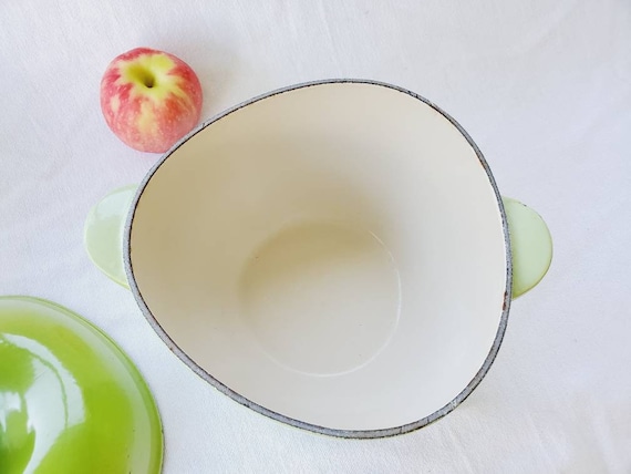 Rare Le Creuset Green Apple Dutch Oven Cocotte 2.25 Quarts