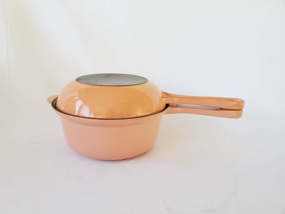 This Mulitipurpose Dansk Kobenstyle Pot Never Needs a Pot Holder