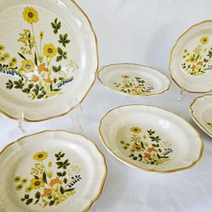 1970s Mikasa Fresh Floral Dinnerware Set for 2 from the Garden Club Line Floral Design Stoneware Dinner Plates Salad Plates Bowls