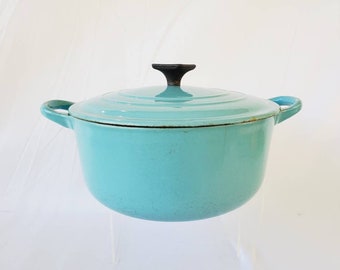 Rare Paris Blue Le Creuset Dutch Oven Round 2.5 Qts Size C Large Lidded Pot Round Knob Vintage French Cookware Turquoise Enameled Cast Iron