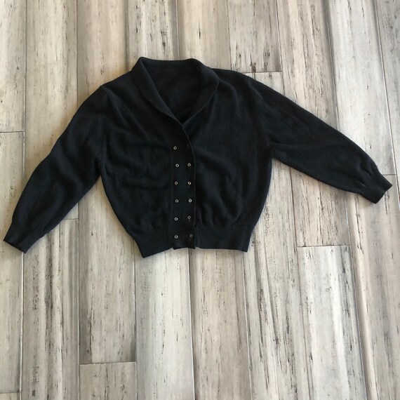 1950s Sweater | Charming 50s Cropped Cashmere Doub
