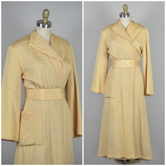 1940s Robe | Striking 40s Champagne Quilted Nylon