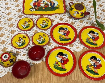 Vintage Ohio Art Tin Litho Dishes Play Set Plates Teapot 1940s 1950s Garden Dog