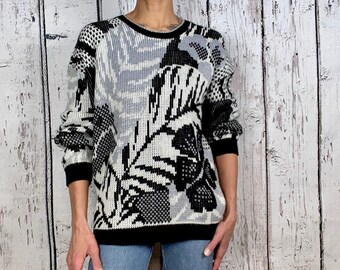 Vintage 1980s Sweater Acrylic Medium White Black Abstract Floral