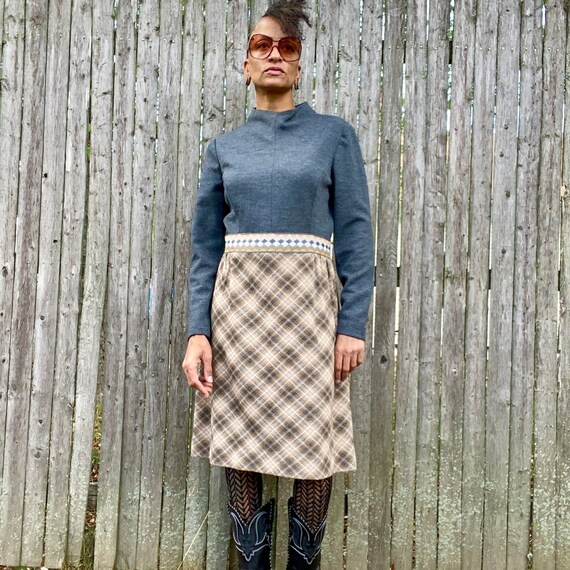 Vintage Dress 1960s Knit Plaid Gray Small Long Sl… - image 2