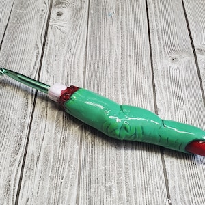 Ergonomic Zombie Finger Crochet Hook: Hand Painted Resin