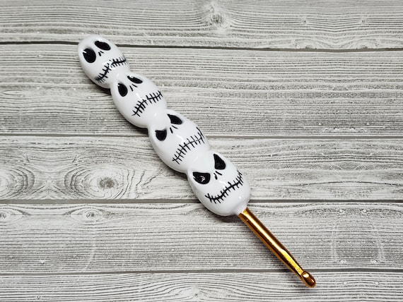 Custom Crochet Hook Set: Creepy Skull Handle, Nerdy Crochet