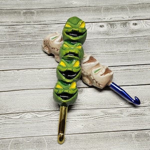 Oogie Boogie Crochet Hook: Ergonomic, Glow-in-the-Dark, Nightmare Before Christmas
