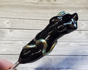 Ergonomic Crochet Hook, Goddess Crochet Hook, Snake Goddess, Woman Crochet Hook, Goddess, Female Body, Goth Crochet Hook, Cottage Core