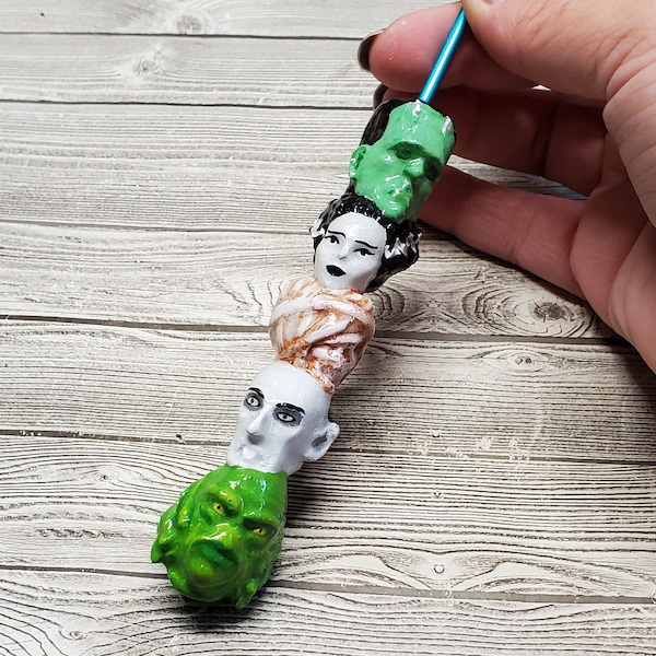Classic Horror Movie Monster Crochet Hook: Ergonomic Hand-Painted Resin Handle