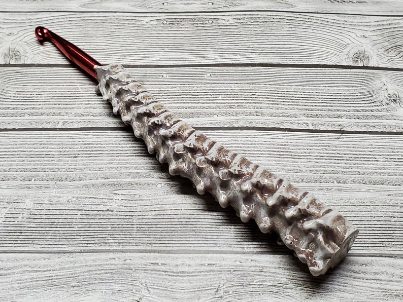 Ergonomic Crochet Hook, Spine Crochet Hook, Nerdy Crochet Hook, Vintage Bone, Vertebra, Spine, Bones, Goth Crochet Hook, image 2