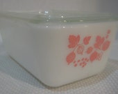 Pyrex Pink Gooseberry 502 with lid