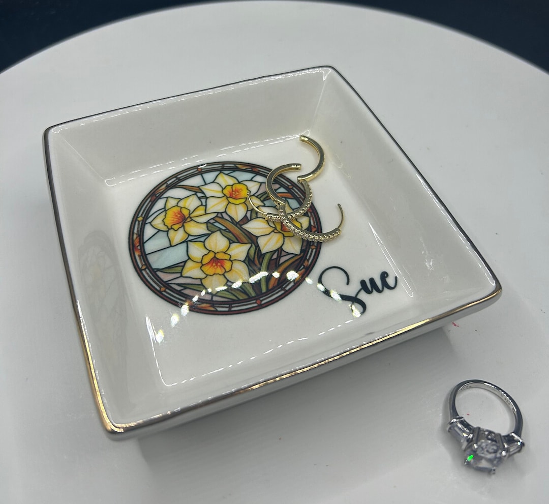 Custom Jewelry Dish Birth Flower Personalized Birth Month Ring Dish ...