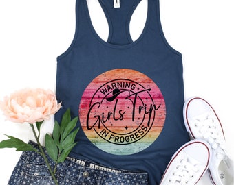 Girls Trip Tank Top for Women Tanks for Girl Trips Vacation T-Shirts for Her Weekend T-shirts Summer Travel Cruise Gang Group Tee Cute Retro