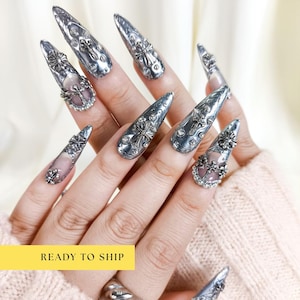 Silver Chrome Gothic Press On Nails, Goth Nails, gothic nails, chrome nails, y2k nails, silver nails, stiletto nails, long nails, PO149