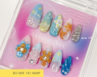 Unghie finte Y2K con stelle e fiori, unghie da spiaggia con conchiglie, unghie con fiori, unghie da spiaggia, unghie oceaniche, unghie a stella marina, unghie a conchiglia, RTS PO046