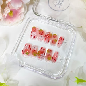 Red strawberry short press on nails, strawberry nails, fruit nails,  pink nail, fake nail, reusable nail, cute nails, kawaii nails, PO005