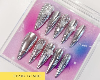 Unhas postiças cromadas prateadas, unhas cromadas, unhas góticas, unhas prateadas, unhas estilete, unhas compridas, unhas estilo anos 2000, RTS PO068