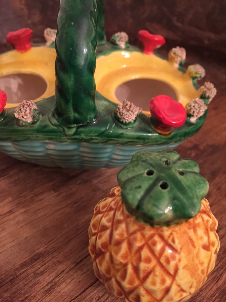 Vintage Nested Set of Pineapple Shaped Salt and Pepper Shakers Etsy
