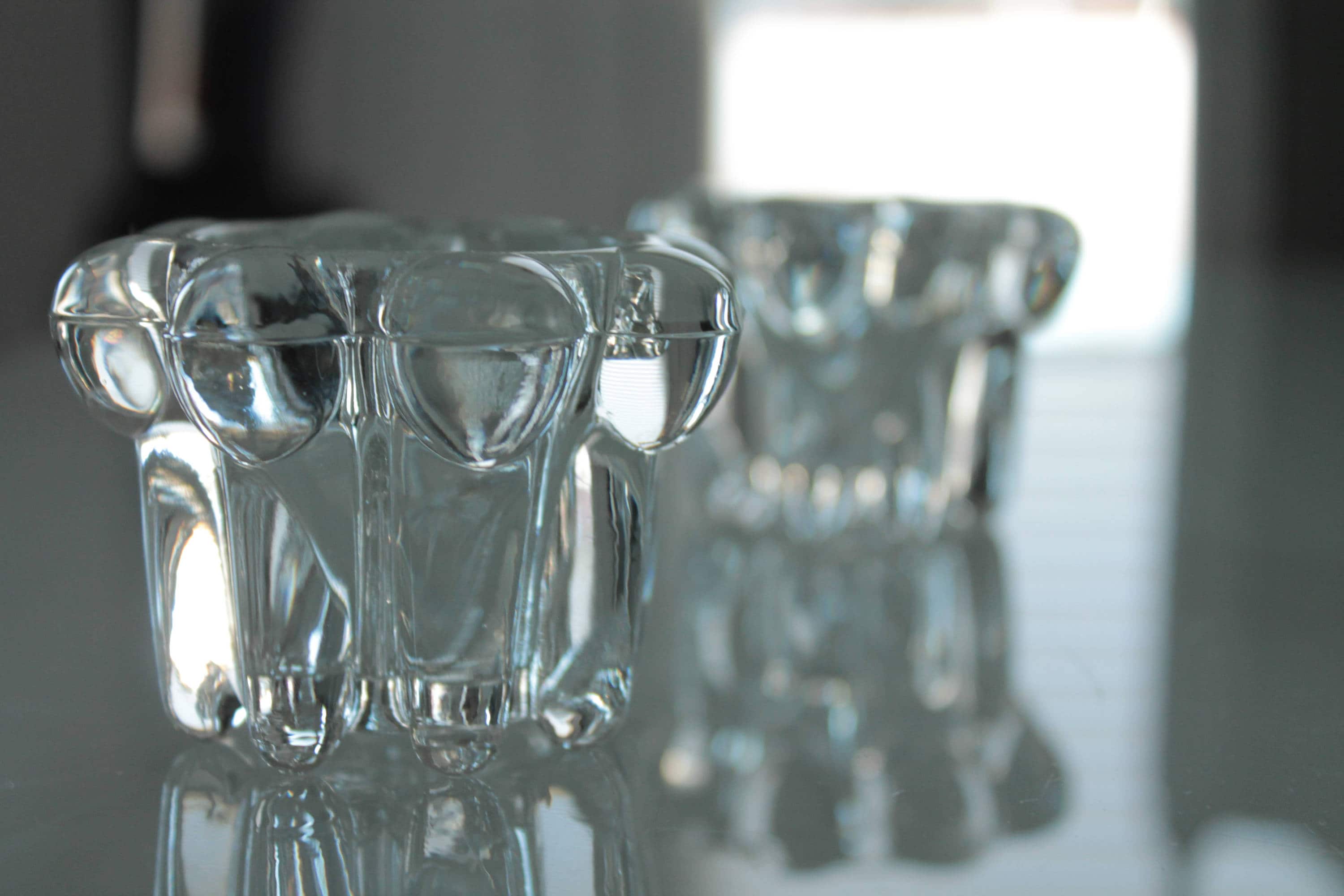 2 Bougeoirs Vintage Français en Verre, Verrerie Française, Anciens, Supports Bougies, Vases Verre ,