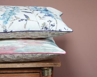 3 Matching cushions in upholstery fabric, 3761