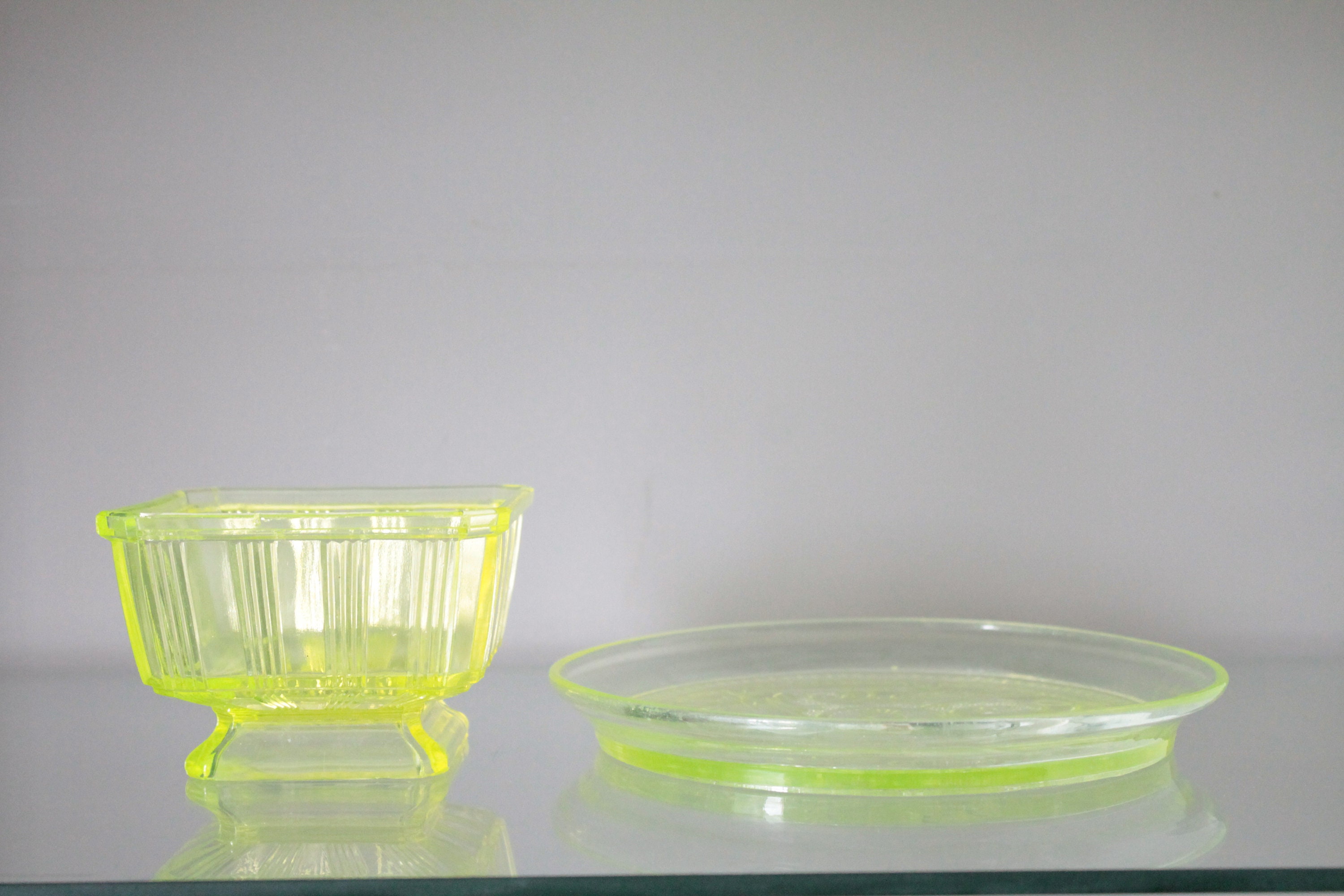 10 Cool Objects Made From Uranium Glass Vaseline Glass Vintage Glassware Antique Glass