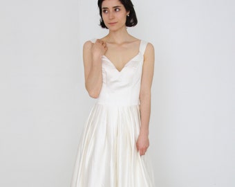 Timeless Classic Satin Taffeta A-line Wedding Dress