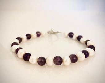 Freshwater pearls and Amethyst bracelet