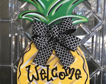 Pineapple door hanger Summer door hanger Sweet summertime Pineapple wreath Welcome door hanger Welcome wreath