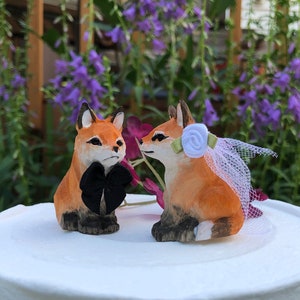 Fox Forest Cake Topper Bride & Groom Wedding Engagement Anniversary Carved Wood Statue