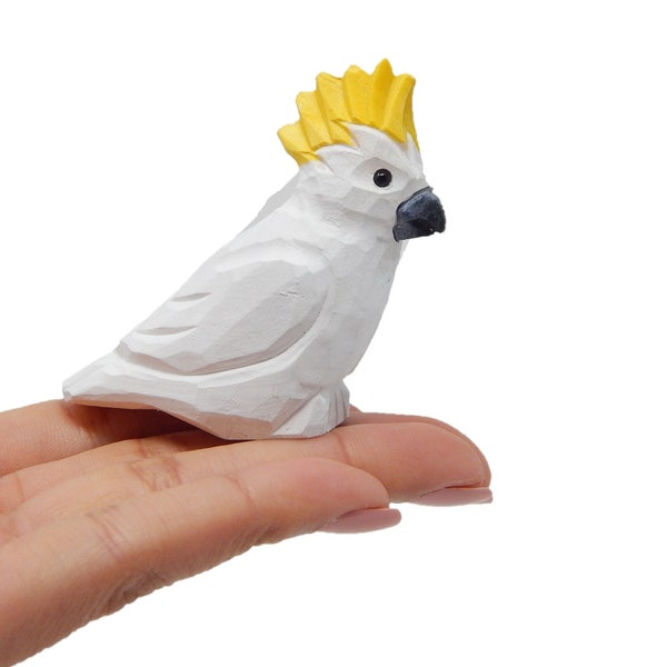 Cockatoo Figurine Decoration Parrot Tropical Pet Miniature Wooden Bird Art Statue Craft Carved Small Animal Collectible
