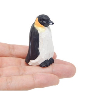 Giant Emperor Penguin - Figurine Arctic Sea Bird Miniature Handmade Wooden Art Decoy Mini Carved Small Animals Collectible