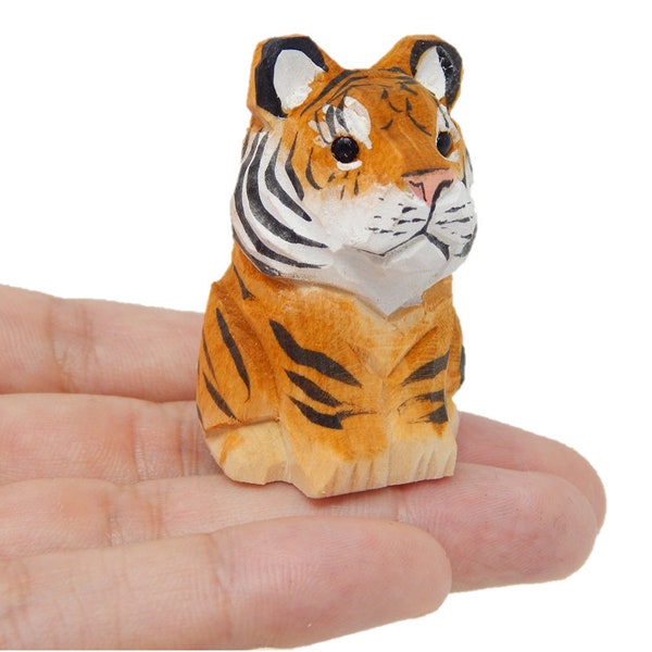Tiger Figurine Decoration Wooden Statue Art Cat Bengal Striped Miniature Carved Small Animal Sculpture