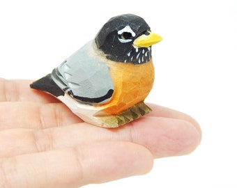 Robin Bird Handmade Wood Figurine Statue Decor Miniature American Art Gift Mini Carved Ornament Small Animals Collectible