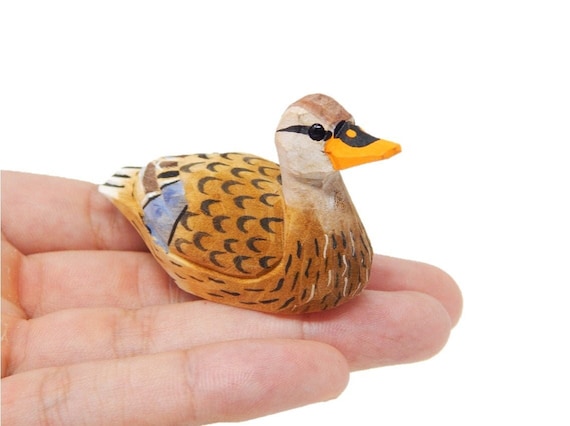 メスのマガモの置物｜手彫りの木製鳥の素朴な装飾 - Etsy 日本