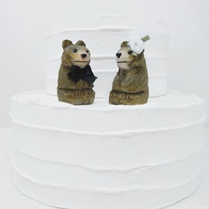 brown bear cake topper