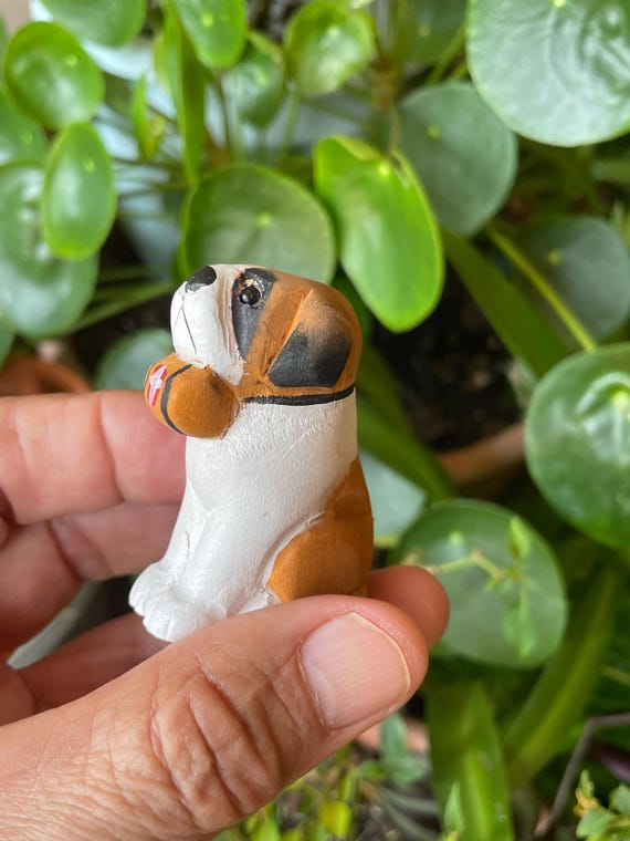 【イタリア製】セントバーナード　置き物　オブジェ　等身大　陶器　犬 イタリア製】セントバーナード 置き物 オブジェ 等身大 陶器 犬 Amazon