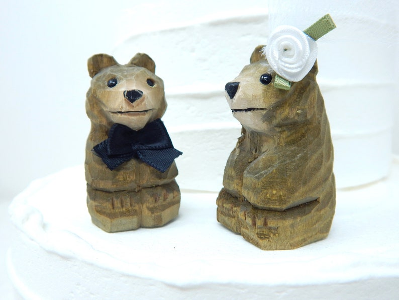 Ours brun pour gâteau, mariée et marié, amour, mariage, fiançailles, anniversaire, statue en bois sculpté image 1