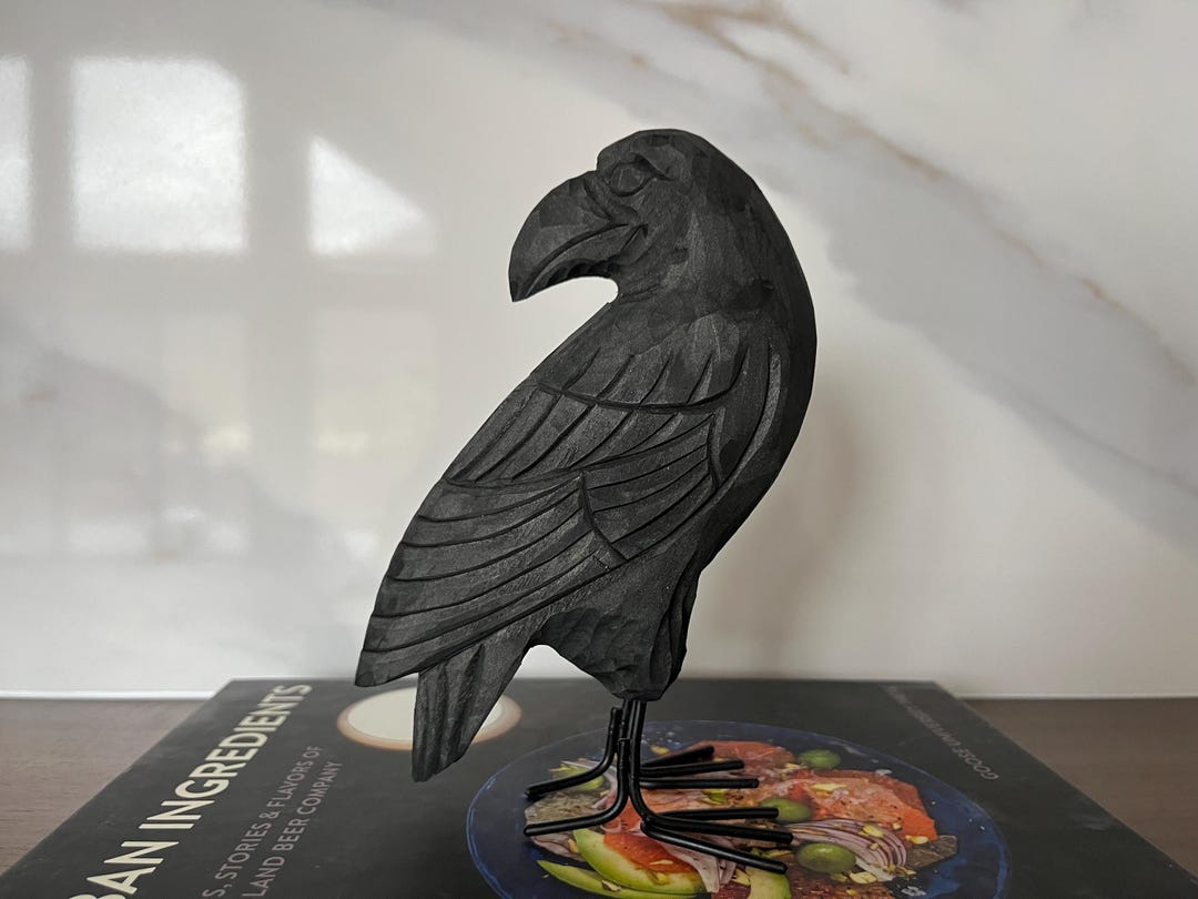 Raven Wooden Figurine | Hand-carved Crow Gothic Rustic Decor Gift - Etsy