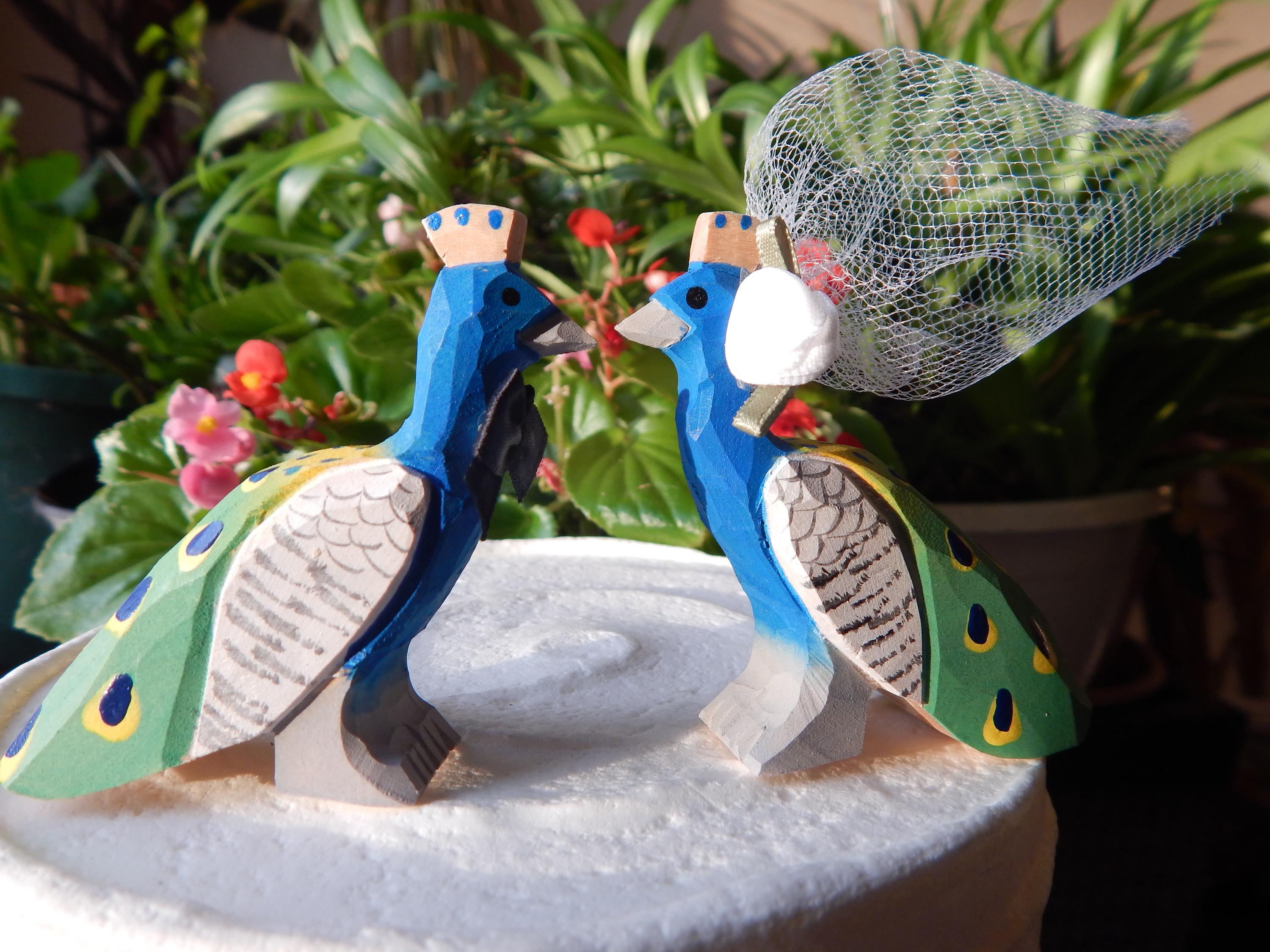 Peacock Love Bird Cake Topper Bride & Groom Wedding Engagement Anniversary Carved Wood Statue