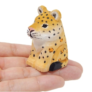 Leopard Jaguar Panther Figurine Decoration Statue Sculpture Wooden Spotted Wall Art Miniature Carved Small Animals Collectible